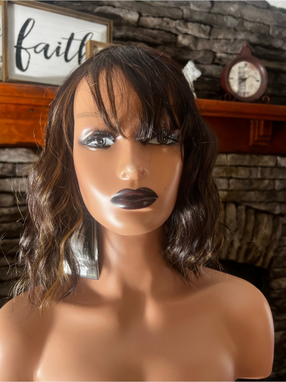 Women’s Short Wavy Synthetic Wig with Side Bangs - Dark Brown